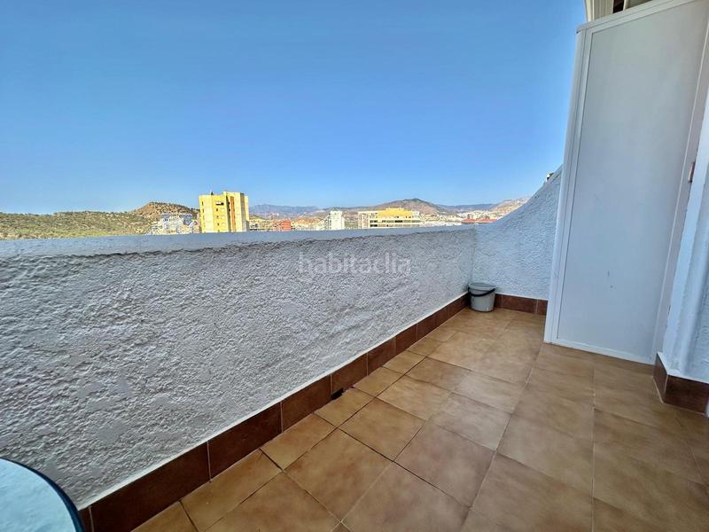 Foto adea0bc2-b27d-4777-95d4-360b76d1d053. Apartament amb piscina a Playa Poniente Benidorm