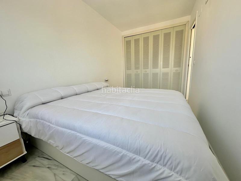 Foto b0c27458-7f5b-4ab5-9391-afd5f50efcf1. Apartament amb piscina a Playa Poniente Benidorm
