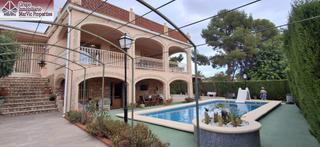 Chalet en Urbanizaciones. Esplndido chalet en benidorm lujo y comodidad para toda la fami