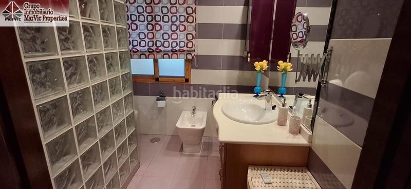 Foto 4f446313-c843-4b84-bbb7-5b40846448ef. Chalet con riscaldamento parcheggio piscina in Urbanizaciones Benidorm
