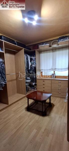 Foto a303ecfb-6c13-4564-ab73-b36c18377228. Chalet con riscaldamento parcheggio piscina in Urbanizaciones Benidorm