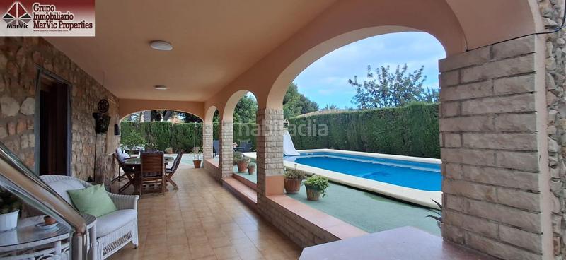 Foto ab2cde1a-81cb-4388-aba7-a4cca65e5a5d. Chalet con riscaldamento parcheggio piscina in Urbanizaciones Benidorm