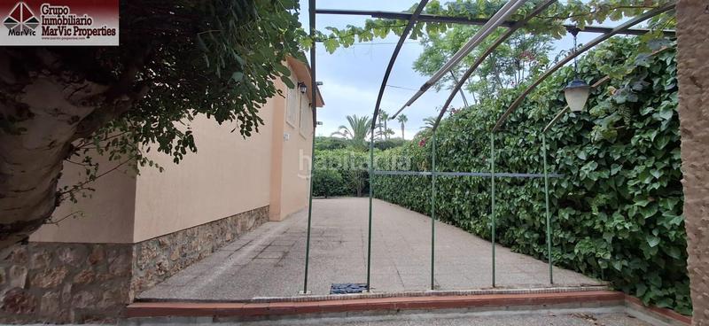 Foto f8beaa52-34ed-4c31-a749-cc14a139fe0b. Chalet con riscaldamento parcheggio piscina in Urbanizaciones Benidorm