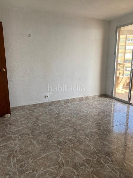 Foto 62c64702-2d64-451a-83b4-4558524e55cf. Apartamento amplio apartamento levante, a solo 20 metros del mar en Benidorm