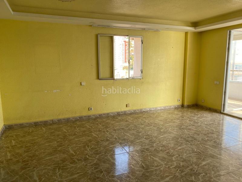 Foto a17574f7-e799-486b-90a2-6bda29513faf. Apartamento amplio apartamento levante, a solo 20 metros del mar en Benidorm