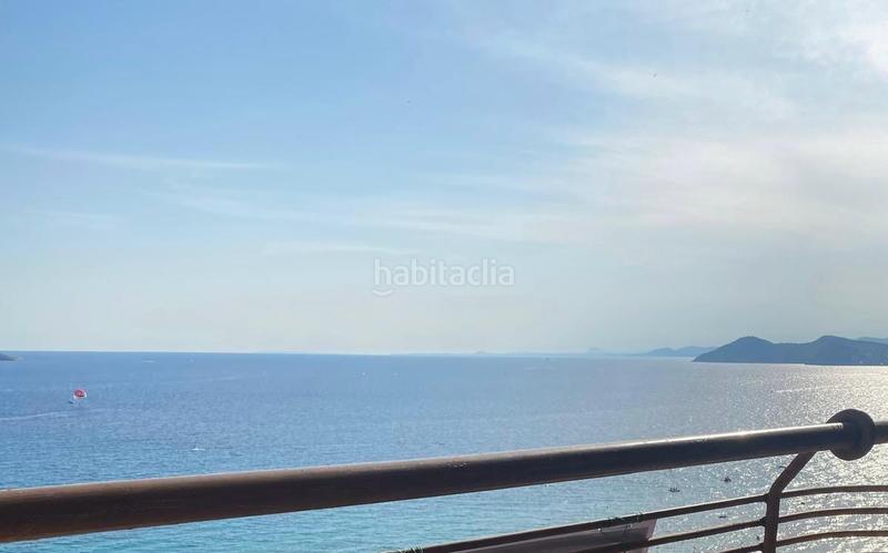 Foto bd92fb0d-78a3-4e83-b74a-1b89e82bc012. Apartamento amplio apartamento levante, a solo 20 metros del mar en Benidorm