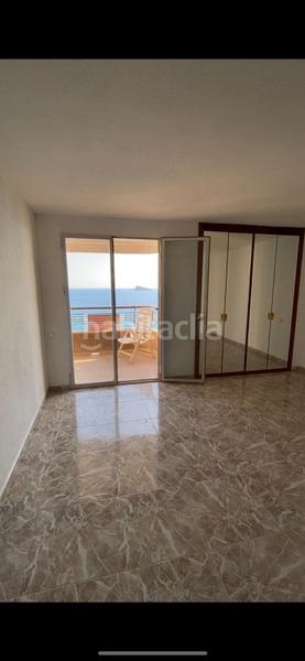 Foto f486b703-8d57-4164-997e-0afc4d5a656b. Apartamento amplio apartamento levante, a solo 20 metros del mar en Benidorm