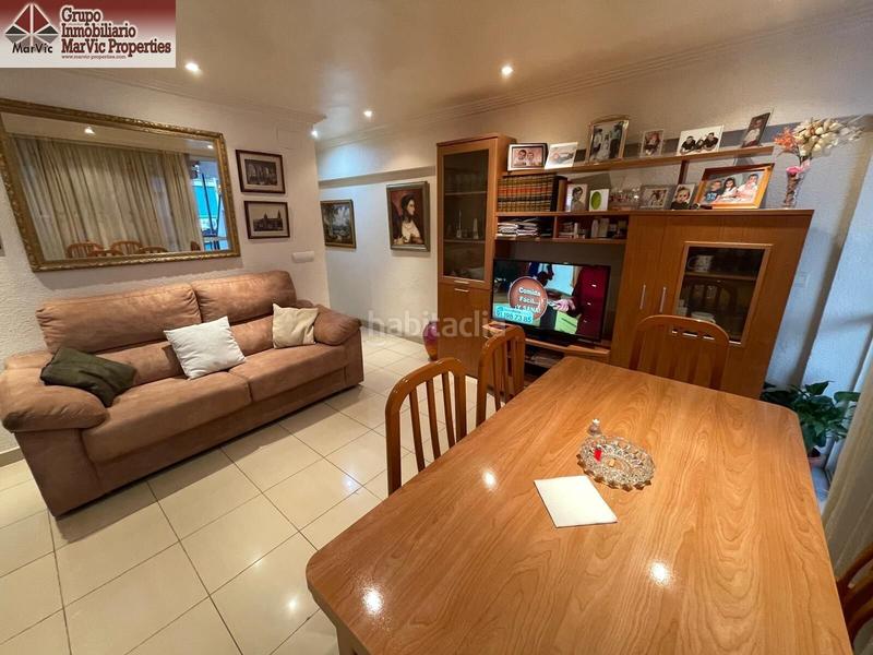 Foto cb530da8-4d2f-42f7-a4ef-7590bf24da36. Piso se vende piso en jaime 1, totalmente reformado. en Benidorm
