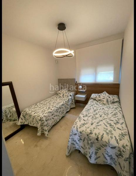 Foto a3fcd0f2-1755-43cc-b867-f7dff241659e. Appartamento con riscaldamento parcheggio piscina in Benidorm