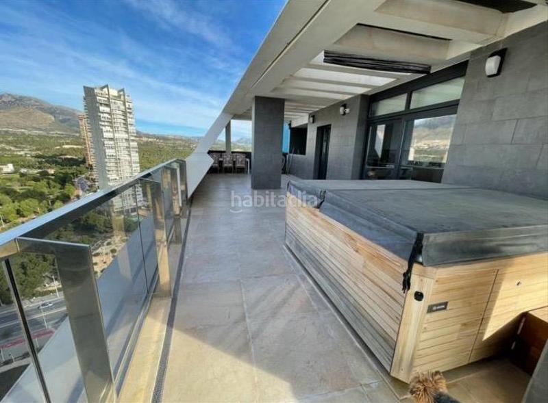Foto b3996f24-2eb6-4202-bb32-693e4c29bc5d. Appartamento con riscaldamento parcheggio piscina in Benidorm