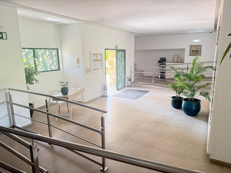 Foto bdc684f3-f404-4131-a774-3bf17246f616. Appartement avec parking piscine dans Playa Poniente Benidorm