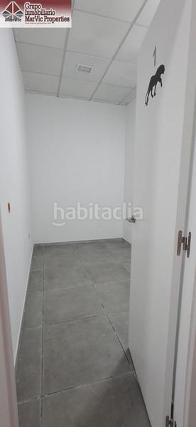 Foto 44589994-eb13-4d9a-8a31-05df031b952f. Location local commercial dans Colonia Madrid Benidorm