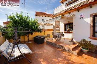 Chalet in Los Almendros. Chalet en venta en orihuela costa  ideal para disfrutar del sol