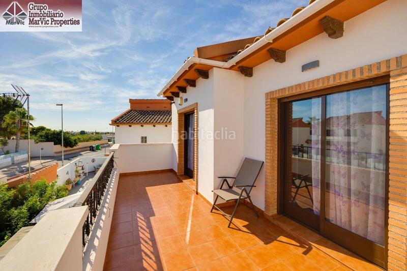 Foto 3f08783d-afdd-4bcb-8643-cd5ca40cff75. Chalet con riscaldamento piscina in Los Almendros Orihuela