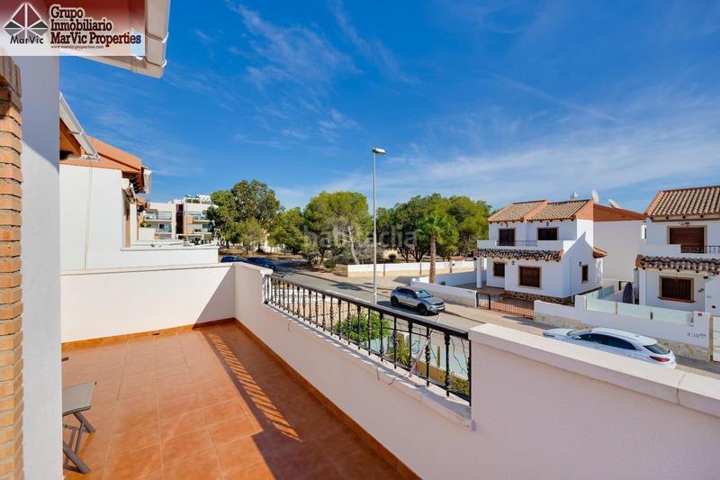 Foto b49cfff3-b618-4fbf-8466-4397ab1fa751. Chalet con riscaldamento piscina in Los Almendros Orihuela