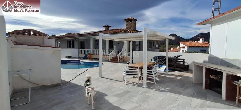 Foto 366882f8-61ce-4cd9-a382-bf98ac52acf8. Chalet mit parking pool in Coloma Nucia (la)