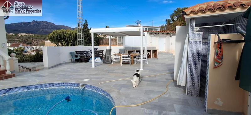 Foto 49ddba85-3e5b-4421-a5b4-98f5681fee8f. Chalet mit parking pool in Coloma Nucia (la)