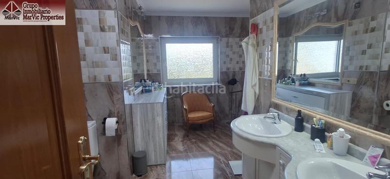 Foto 8198f32a-0d7a-487e-bb4b-1d77a8ac575c. Chalet mit parking pool in Coloma Nucia (la)