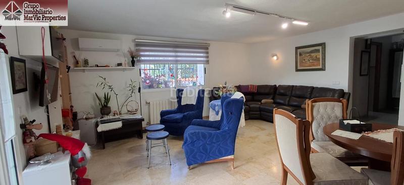 Foto 958315c1-7710-45e4-bf8c-3b952ef7235a. Chalet mit parking pool in Coloma Nucia (la)