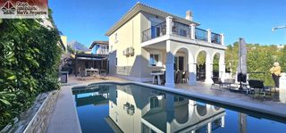Chalet en Montebello - Nou Espai. Elegante chalet en la nuc�a  montebello con vistas espectaculare