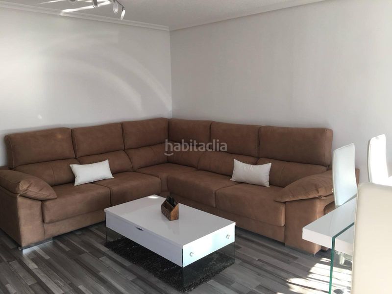Foto e2f0242f-30b6-41d9-babb-55aa70ec0cc5. Apartament amb aparcament piscina a Juzgados - Plaza de Toros Benidorm