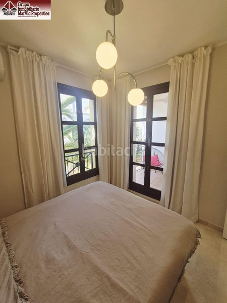 Foto d284ca9b-c91e-47cc-9ba6-9b48e13a2542. Casa adossada amb piscina a Golf Bahía Finestrat