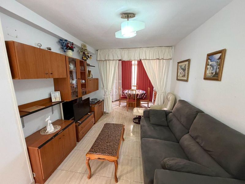 Foto 5c350eda-77f8-41f1-b60c-729714cfc689. Apartament amb aparcament piscina a Levante Alto Benidorm