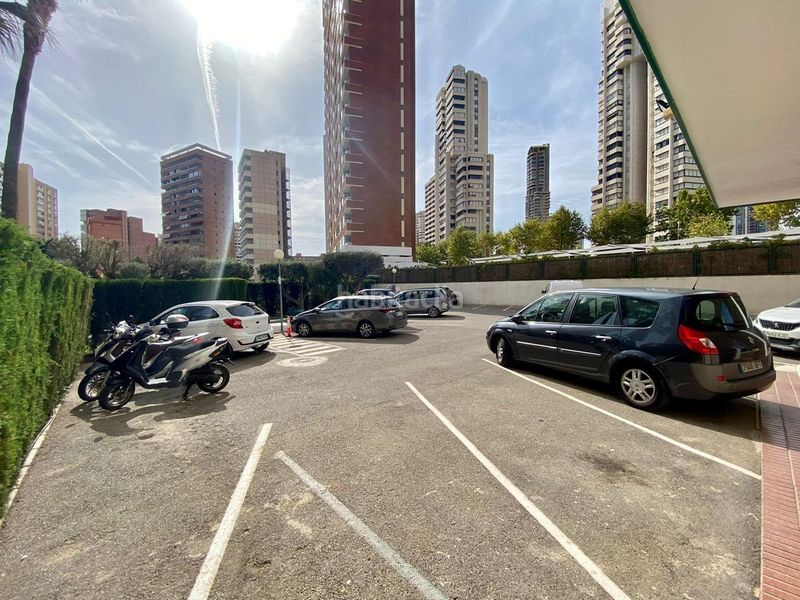 Foto 23715a90-a838-4526-9bfc-e88fdc24d070. Apartament amb aparcament piscina a Levante Alto Benidorm