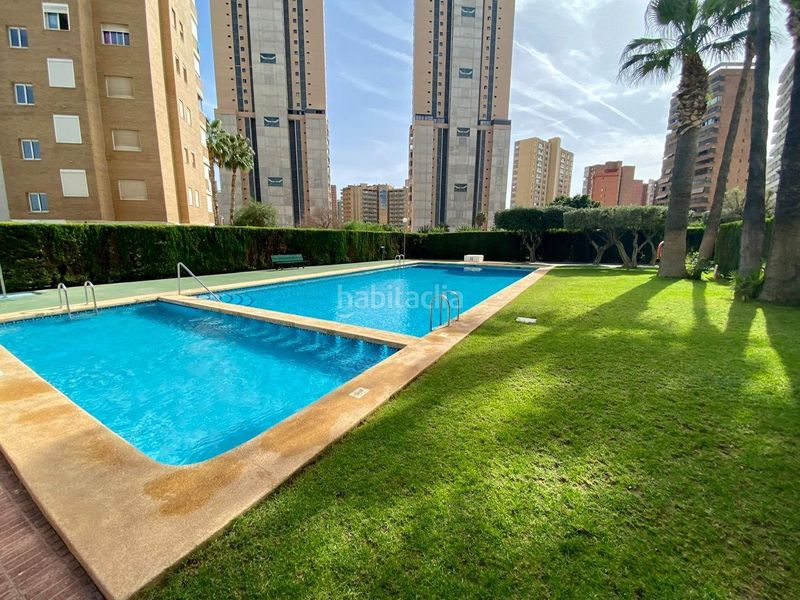 Foto 3b9f3a4f-1bbd-4048-b81e-5bc924536b87. Apartament amb aparcament piscina a Levante Alto Benidorm