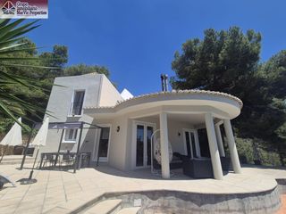Xalet a Altea la Vella. Exclusiva villa con vistas al mar en altea la vella