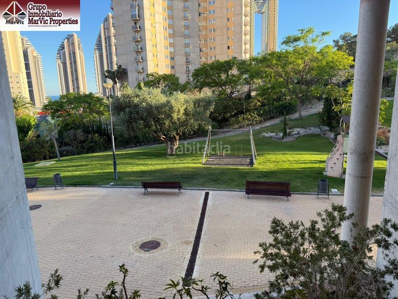 Foto 3f3e61eb-cbb4-42f3-85d0-c6d924389bcf. Pis amb aparcament piscina a Via Parque Benidorm
