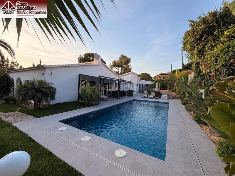 Foto 9b0f191f-9997-41b7-baf2-055f0909efd2. Xalet amb aparcament piscina a Rincón Bajo Benidorm
