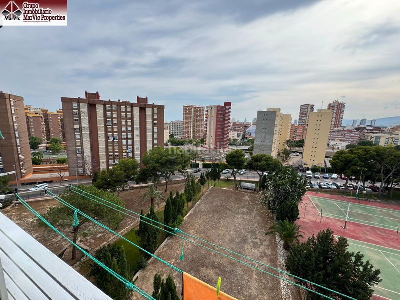 Foto a4a8bbcd-2100-41bc-8937-5ddc3389ba59. Estudi amb aparcament piscina a Juzgados - Plaza de Toros Benidorm