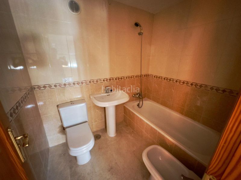 Foto c066d548-b476-42c3-871c-5e6218a9f243. Apartament amb aparcament piscina a Rincón Bajo Benidorm