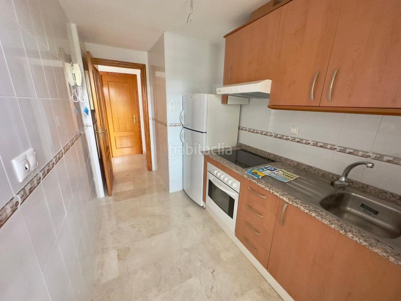 Foto f8e7f4c9-0a63-454a-9ea3-b42982c9adb2. Apartament amb aparcament piscina a Rincón Bajo Benidorm