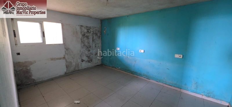 Foto 8ba1ebe0-51e9-48f9-9b9d-2ef76d3e3d5d. Estudi amb aparcament a Playa Poniente Benidorm