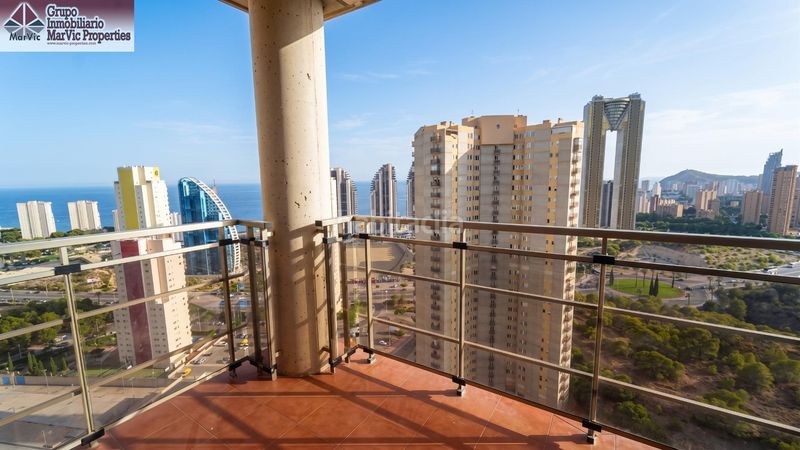 Foto d69e112b-3e3d-4ebe-8c22-7418731e5cd2. Pis amb aparcament piscina a Via Parque Benidorm