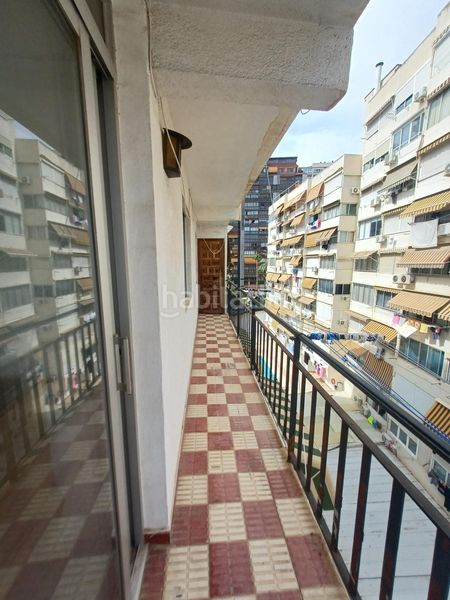 Foto ece92ff7-8d42-4e1e-9ca5-0ff6954aa0e8. Apartament amb aparcament a Juzgados - Plaza de Toros Benidorm