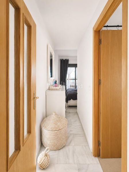 Foto 19c55b12-d08d-4e6e-94e4-30af71fd35f6. Apartament amb aparcament piscina a Via Parque Benidorm