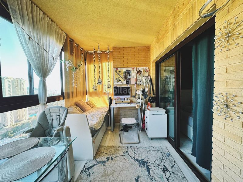 Foto 7eadc753-938d-4471-8aff-1b4d2f519581. Apartament amb aparcament piscina a Via Parque Benidorm