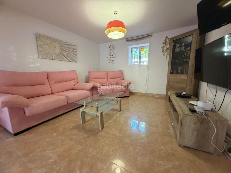 Foto 6e9a7680-1078-4309-b7bf-e7f8e84817a2. Xalet amb aparcament piscina a Rincón Bajo Benidorm