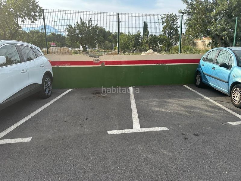Foto 84d6c8b9-217f-4fb8-a015-bde5d7ef2c2d. Apartament amb aparcament piscina a Levante Alto Benidorm