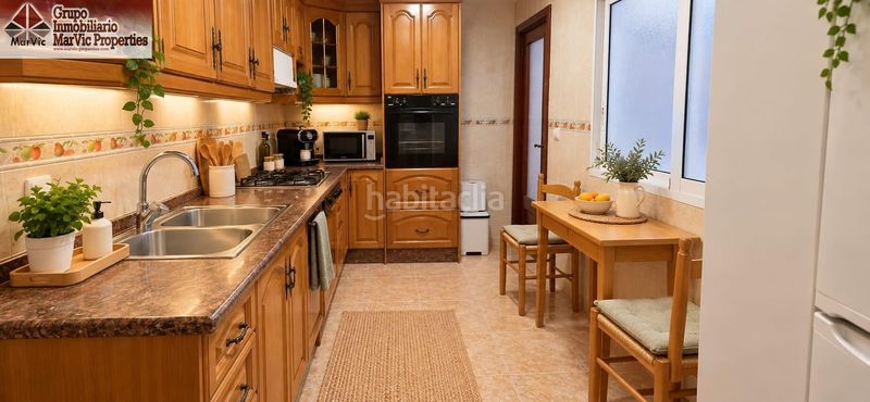 Foto f6dc21e6-f8cd-426c-8fb2-411a95917106. Pis a Centro Urbano Benidorm