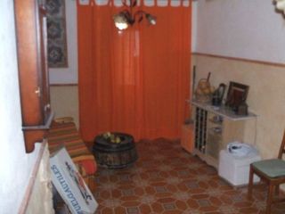 Pis  De la iglesia. Casa estupenda .toda amueblada en la montaña