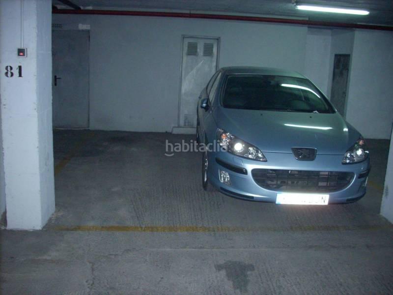 Foto a9171c4a-3e6f-4e14-a58e-9a40894bf29f. Aparcament cotxe a Carolinas Altas Alicante