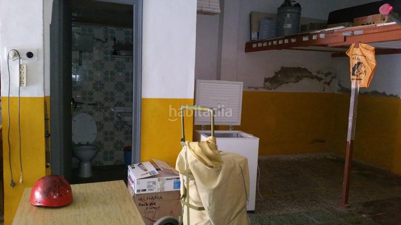 Foto 739ea1df-4a4d-4368-bf6d-3cf0089292f1. Local comercial local grande todo reformado,hace esquina en Campello (el)