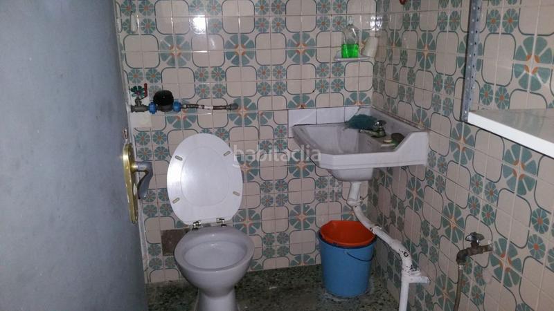 Foto eddd791b-cd1e-41ed-863f-a4181f4119e9. Local comercial local grande todo reformado,hace esquina en Campello (el)