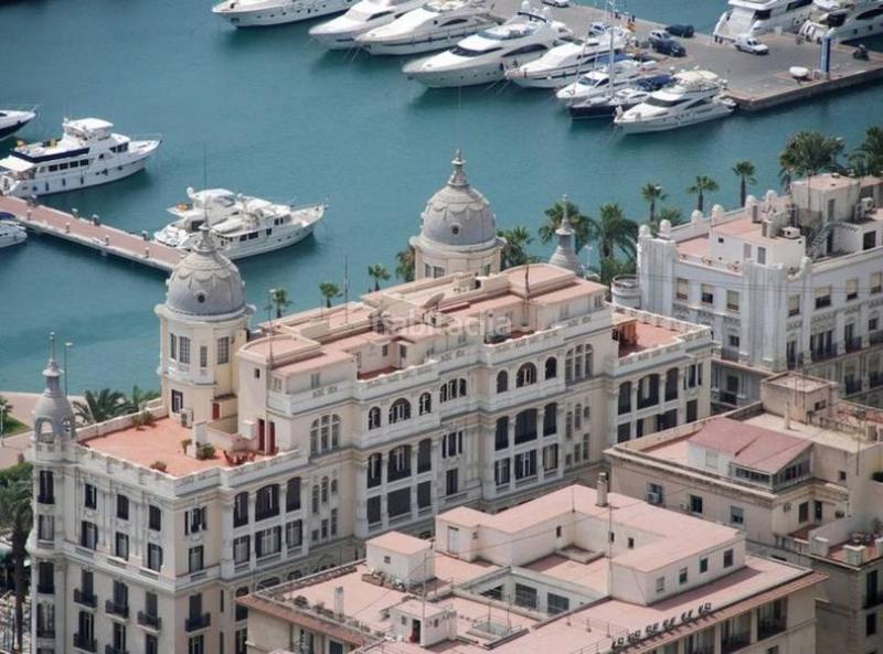 Foto 9a8bd339-4dbf-4334-82f6-859716119aeb. Location local commercial dans Altozano - Conde Lumiares Alicante