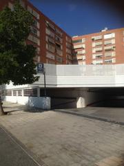 Parking voiture  Calle benasau edif alauda. Se vende garaje  para 3 coches en filacerca corte ingles