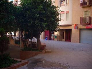 Rent Business premise  Calle martin luther king. Se alquila local  ideal para oficinas